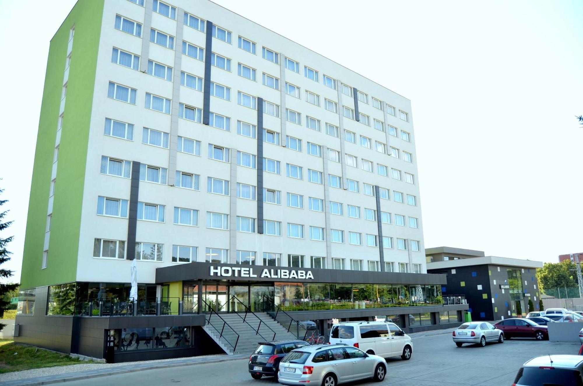 Hotel Ali Baba Humenné Exterior foto